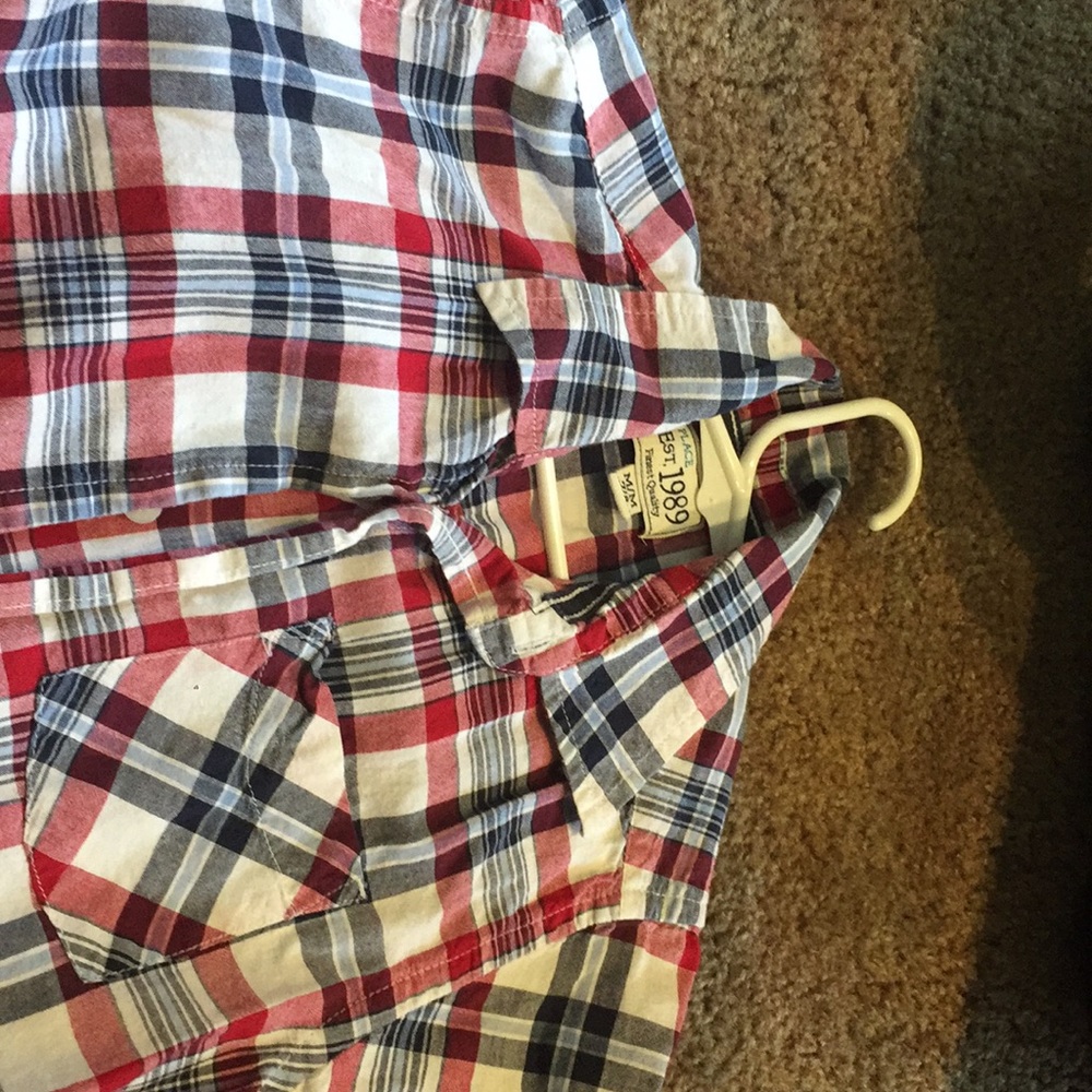 Short sleeved shirt